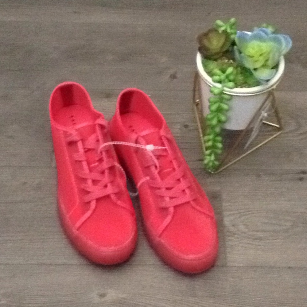 Katy Perry Red Glam Sneakers size 8